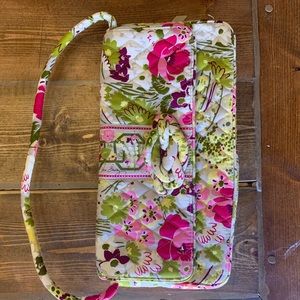 NWT Vera Bradley clutch “make me blush”